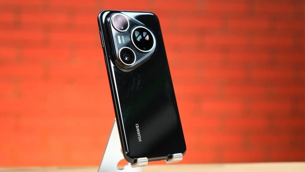 Dünyanın en iyi kamerasına sahip telefonu Türkiye’de satışa çıktı! İşte Huawei Pura 80 Ultra fiyatı 4